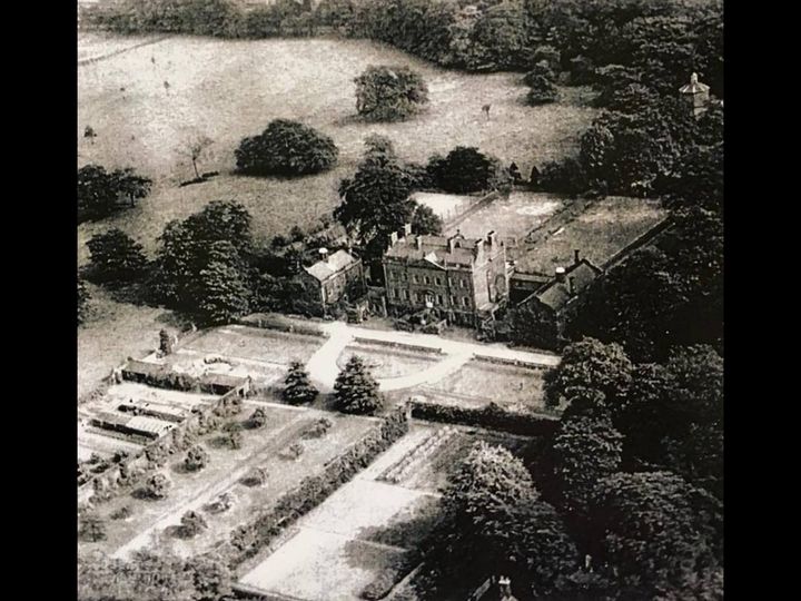thelwall Hall aerial photo ex Thelwall History Group 68390879 10219911247995655 7235798254737162240 n
