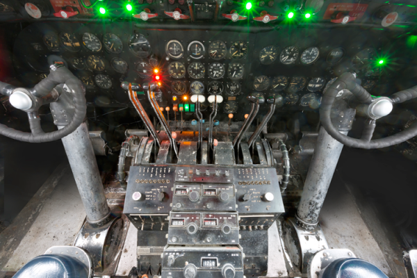 Aircraft controls Burtonwood 10 RT1 600x400 PNG